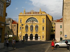 Здание государственного театра